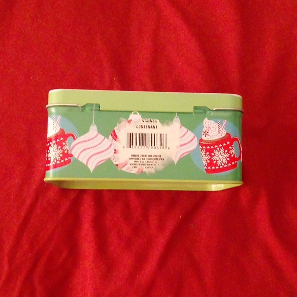 Small Holiday Gingerbread House Tin - Picture 4 of 7